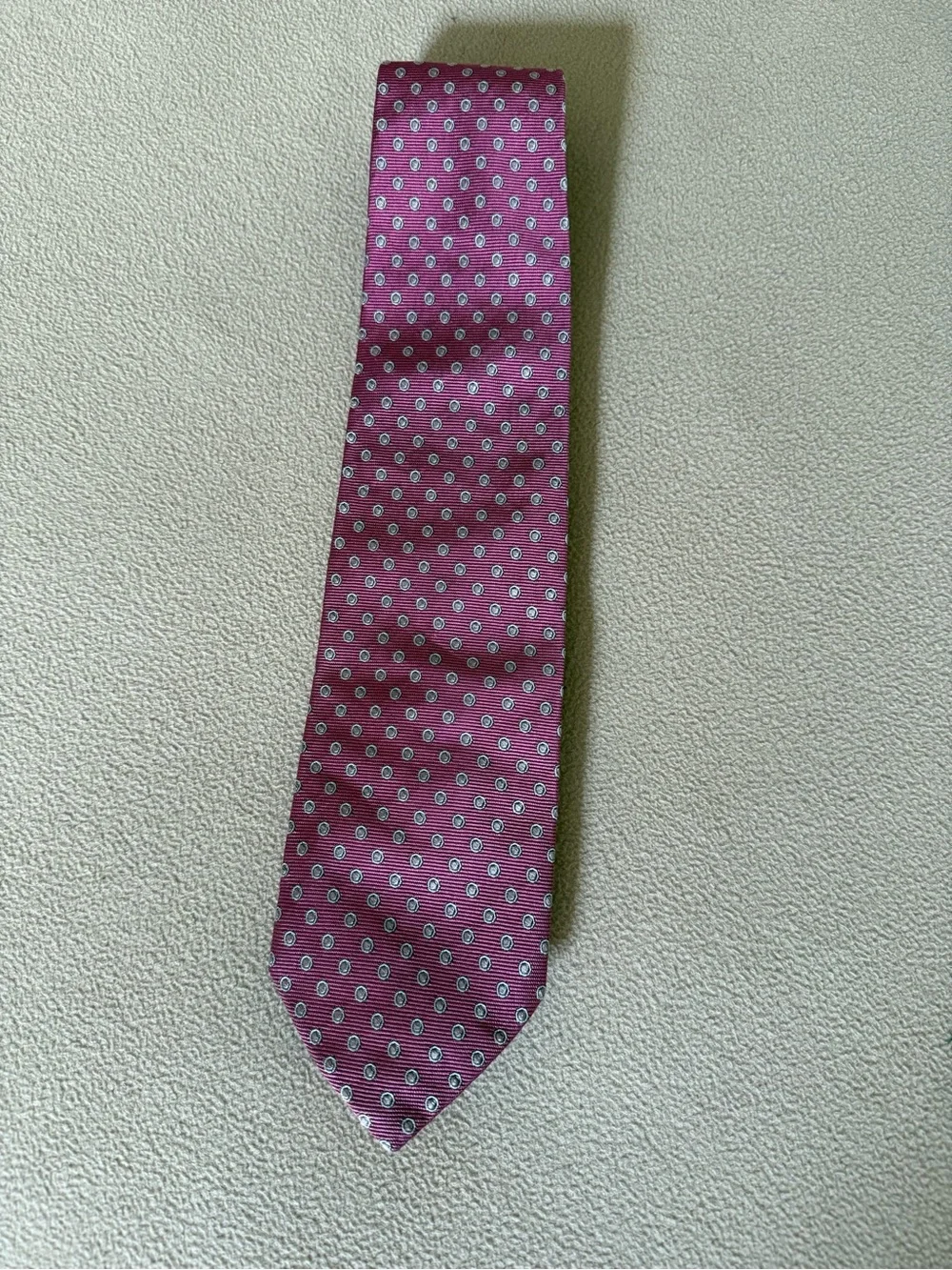 Brooks Brothers Silk Necktie Medallion Circles Pink Burgundy England USA 58 in